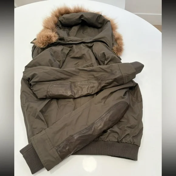 Vince Olive Bomber Jacket with genuine fur hood - Picture 10 of 12